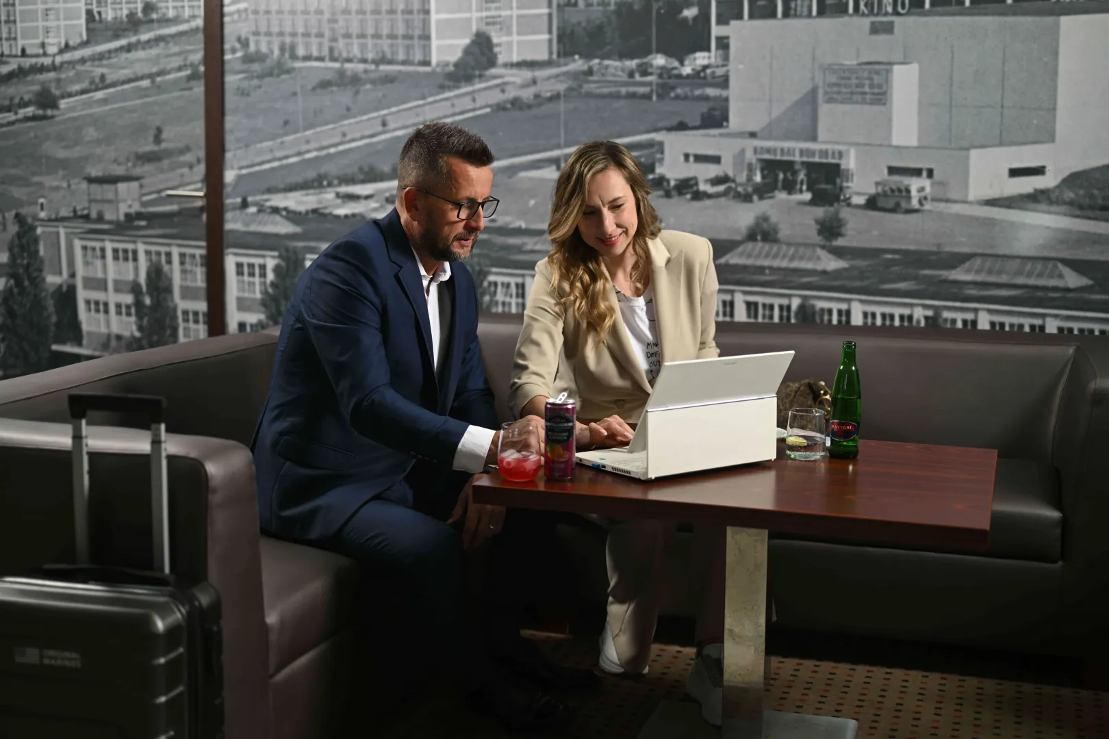 Daily Lobby Bar